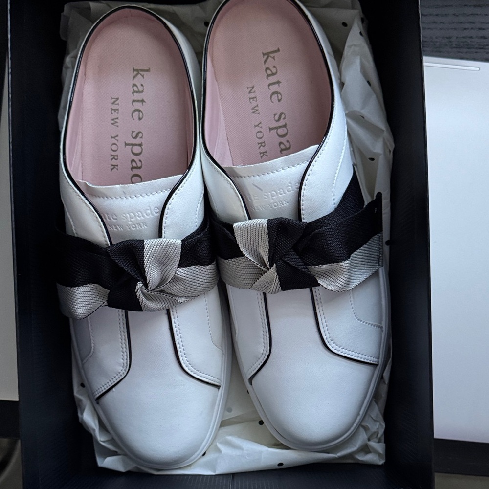 Kate Spade New Mule  - Optic White and Black♠️